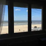 לינה וארוחת בוקר Les D'hotes De La מרלימון