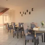 לינה וארוחת בוקר Les D'hotes De La 3*
