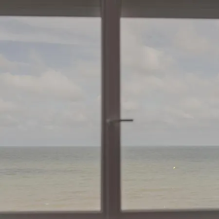 Les D'hotes De La Bed & Breakfast