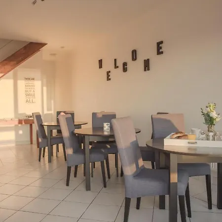 Bed & Breakfast Les D'hotes De La *